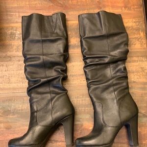 Gianni Bini black posey platform boots